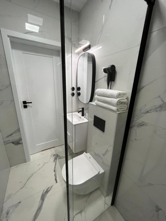 Pod Roza Bed & Breakfast Леба Екстериор снимка
