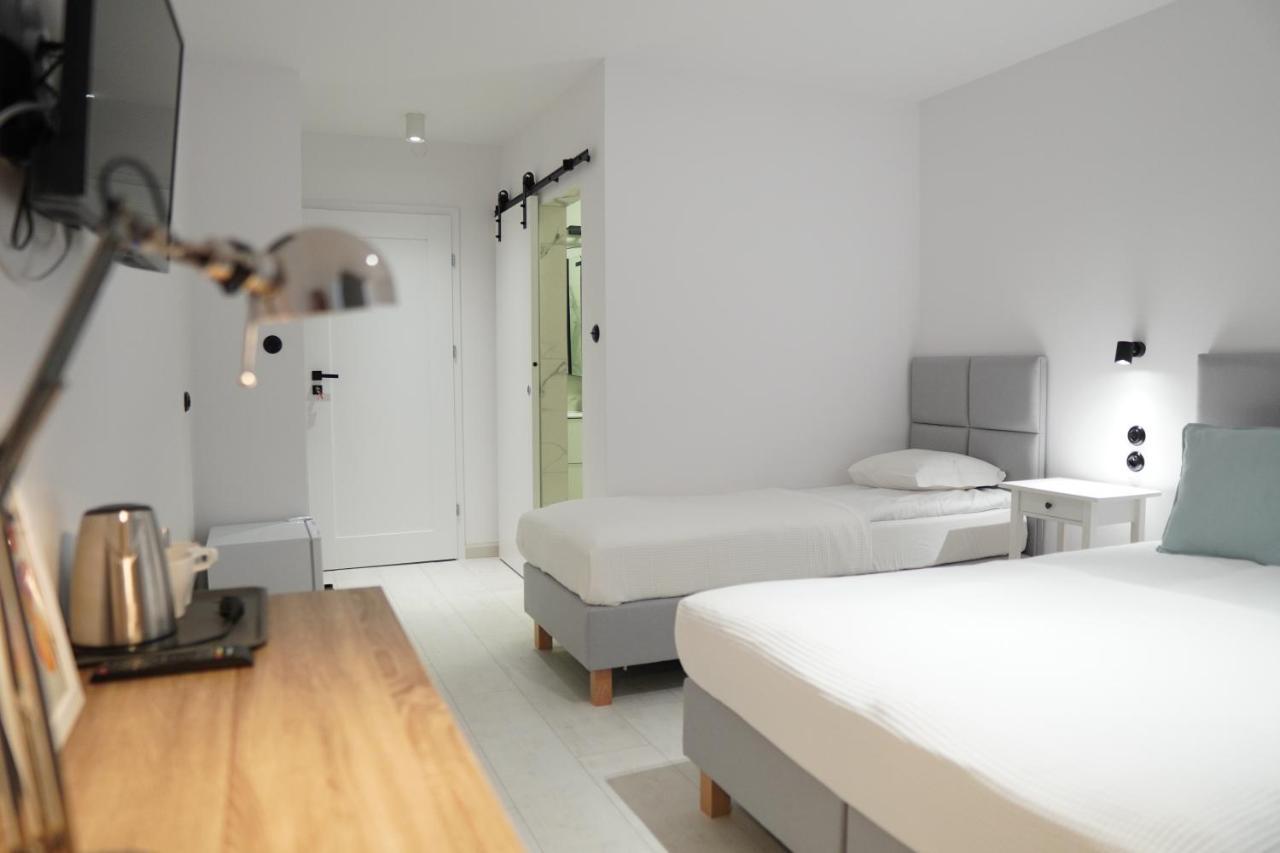 Pod Roza Bed & Breakfast Леба Екстериор снимка